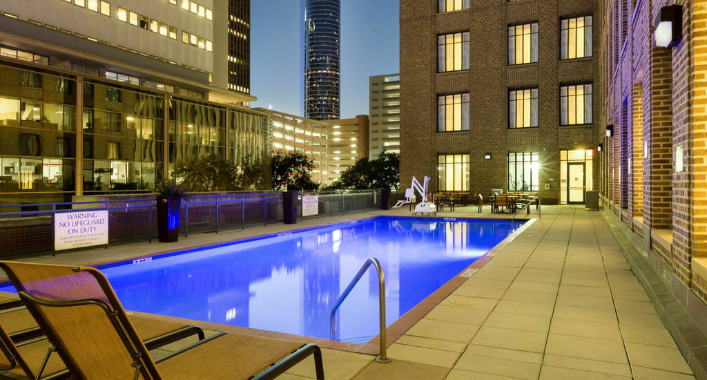 Courtyard Houston Downtown Convention Center Hotel Buitenkant foto